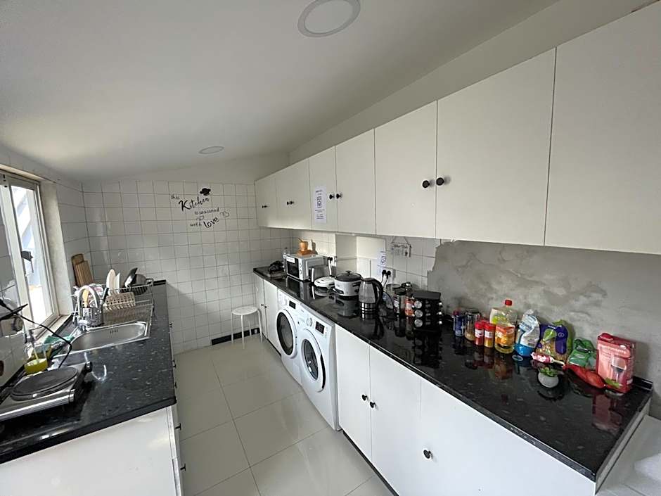 Owls Hostel Ildefonso