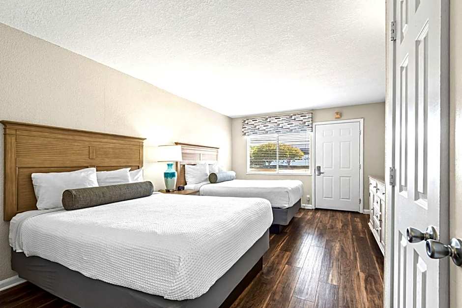 Club Destin Condos