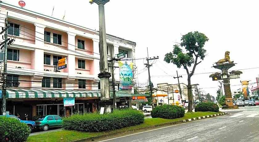 Thepparat Lodge Hotel