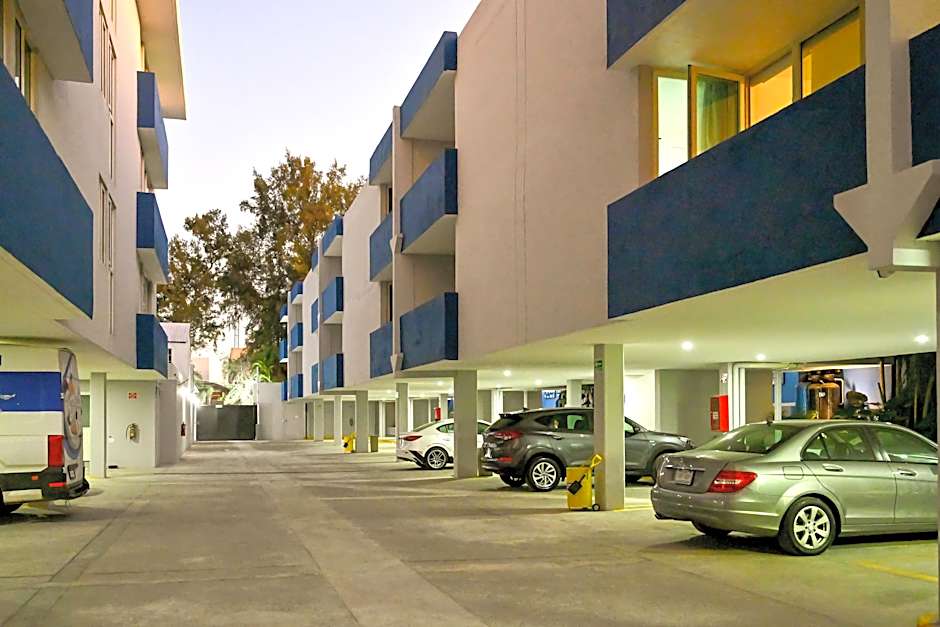 Vista Express Guadalajara Expo Surestay By Bw