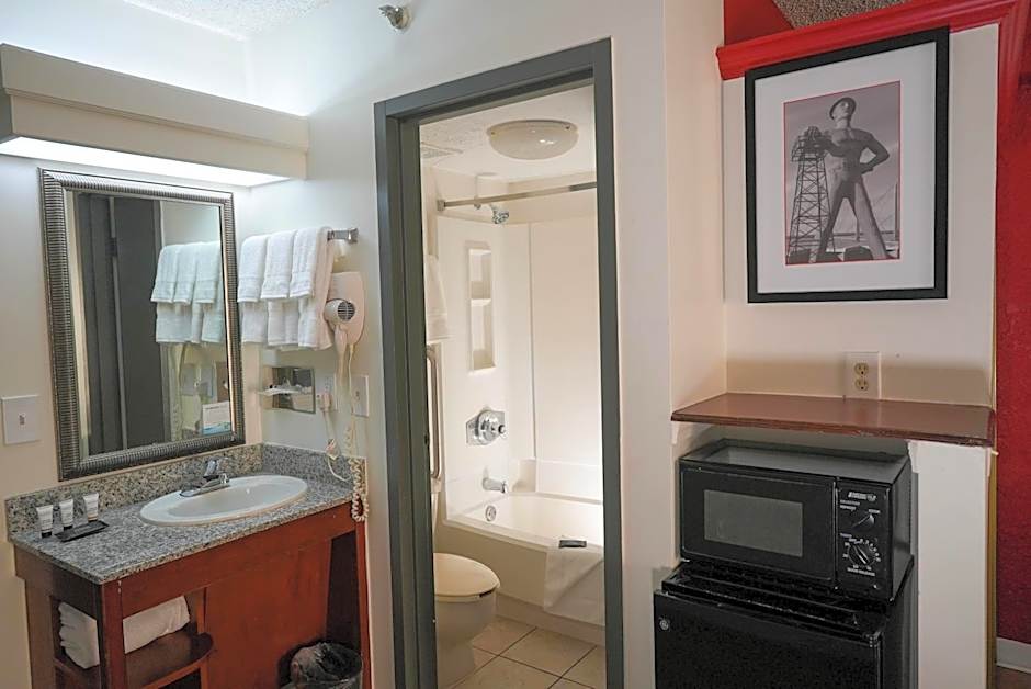 Ramada by Wyndham Tulsa Broken Arrow