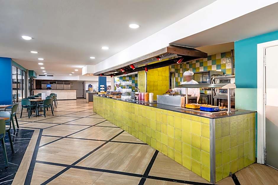 Hotel Catalonia Oro Negro