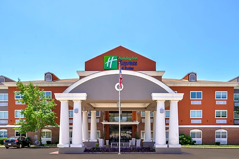 Holiday Inn Express Hotel & Suites Elgin By IHG