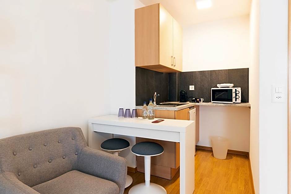 Hôtel Restaurant La Croix Verte Vich