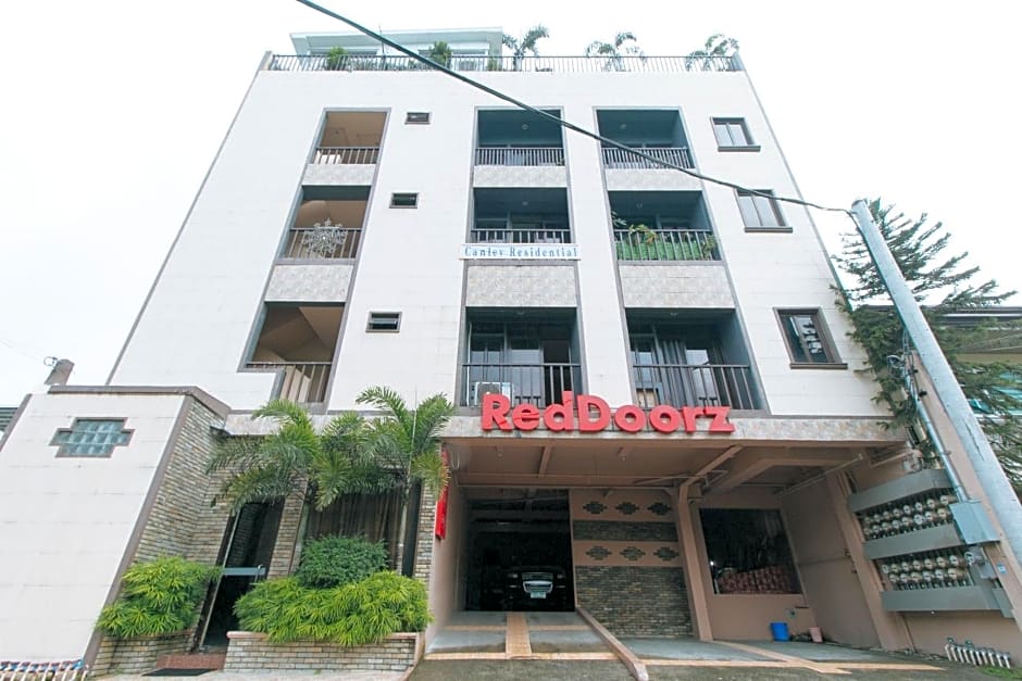 RedDoorz Plus @ Robinson's Circle (Quarantine Hotel)