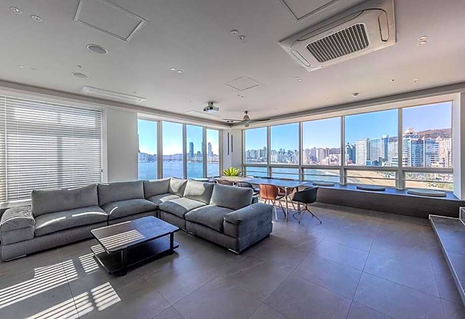 Meomulda Ga Gwangan Poolvilla