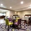 La Quinta Inn & Suites by Wyndham Atlanta Roswell