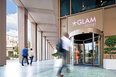 Glam Milano