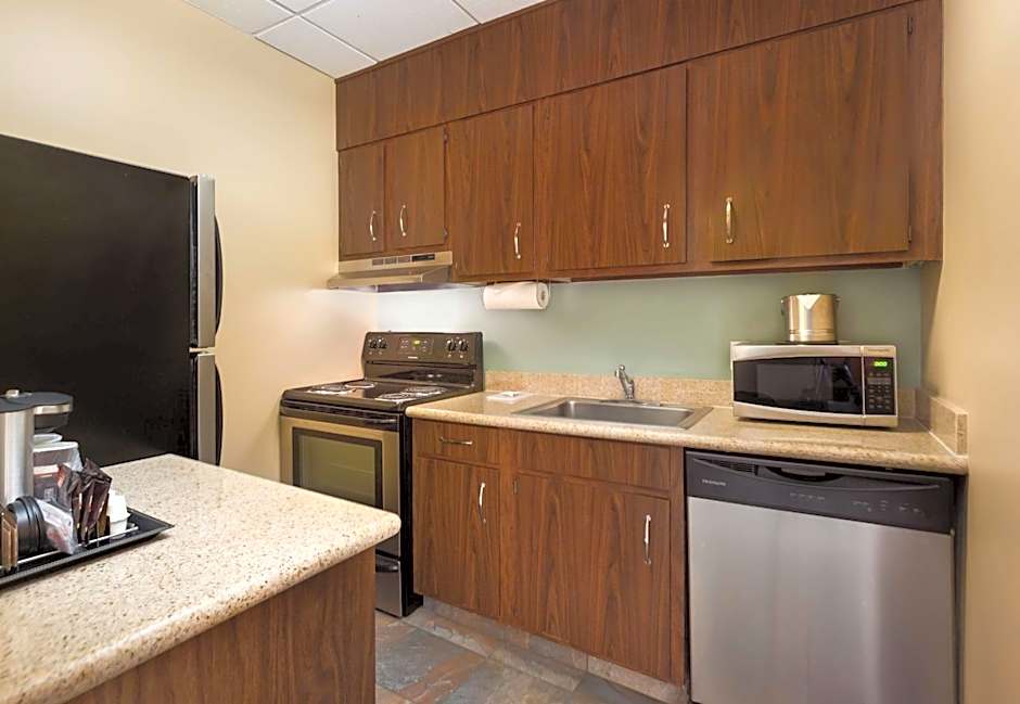 DoubleTree by Hilton Hotel & Suites Houston by the Galleria