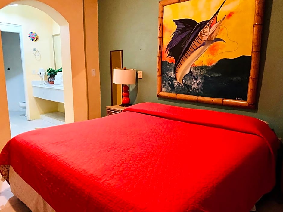 HAB PTa B ÁREA DE VILLAS DENTRO DEL HOTEL Junto al Krystal EN IXTAPA WIFI 2A 1M Con playa