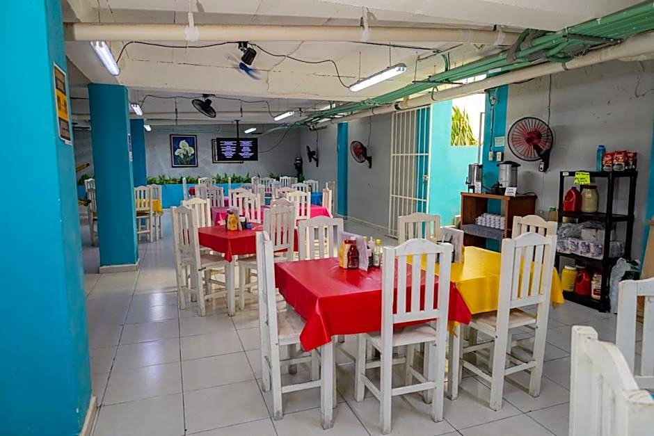 Hotel Las Palmas en Laurel