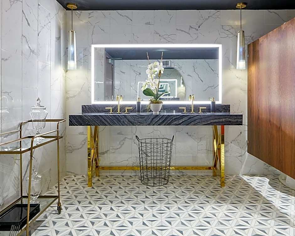 The Kindler Hotel