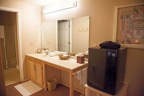 Deluxe Queen Room with Two Queen Beds