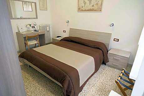 Economy Single Room