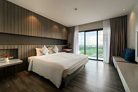 Double or Twin Room with Sea View