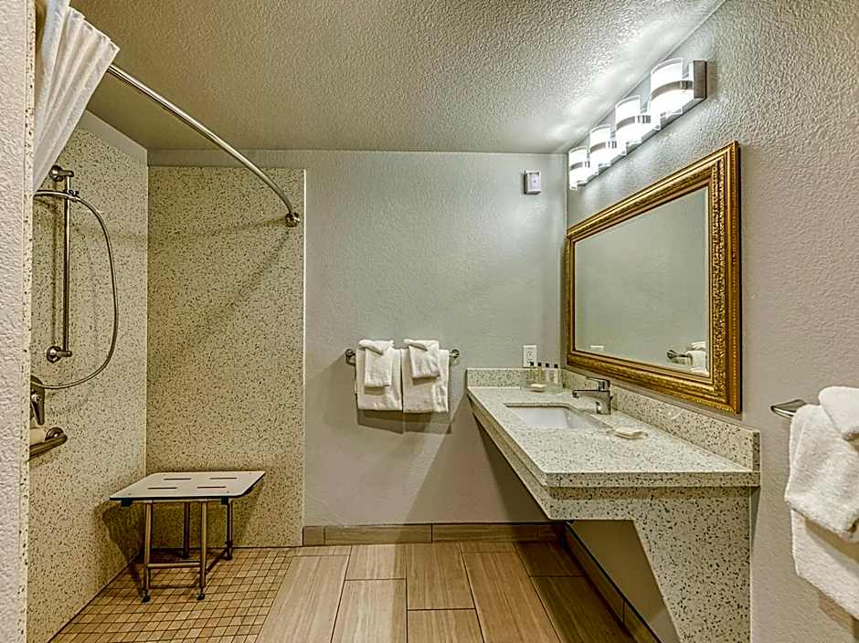 Amanzi Hotel, Ascend Hotel Collection