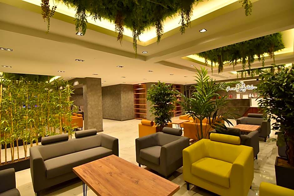 Green Palace Suite Hotel