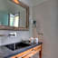 Allure Suites