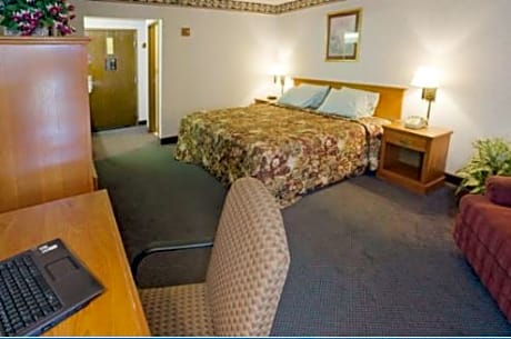 Comfortable Accessible Guest Room With 1 King Bed Amenities Include Free Wireless