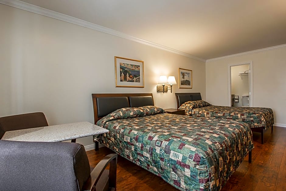 Rodeway Inn Riverside
