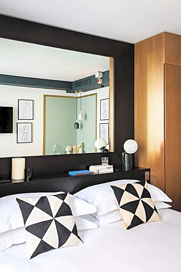 Holiday Inn Paris Palais de lElysee, an IHG Hotel By IHG