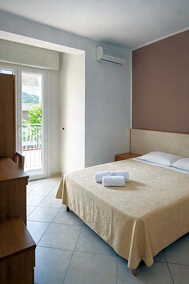 Hotel Favorita Easy Stay Room Only