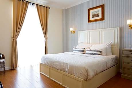 King Room with Balcony