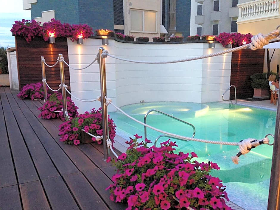 Novecento Suite Hotel