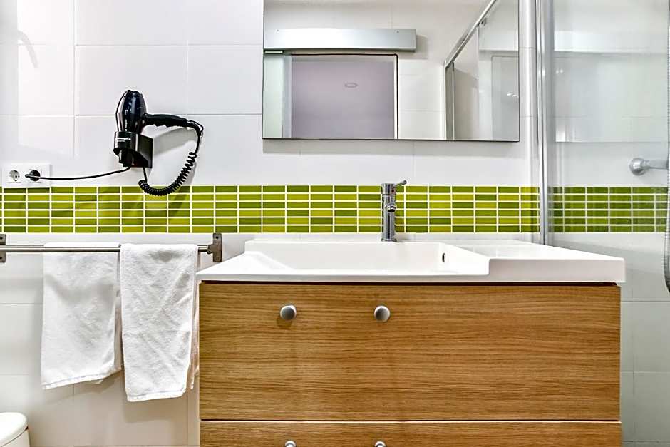 Laramond Barcelona Rooms