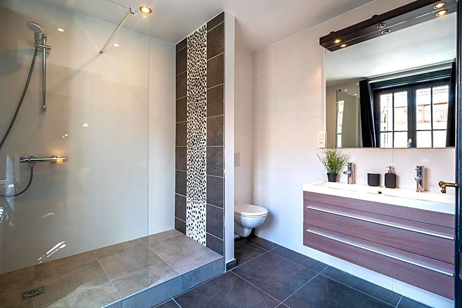 The Rose Suites