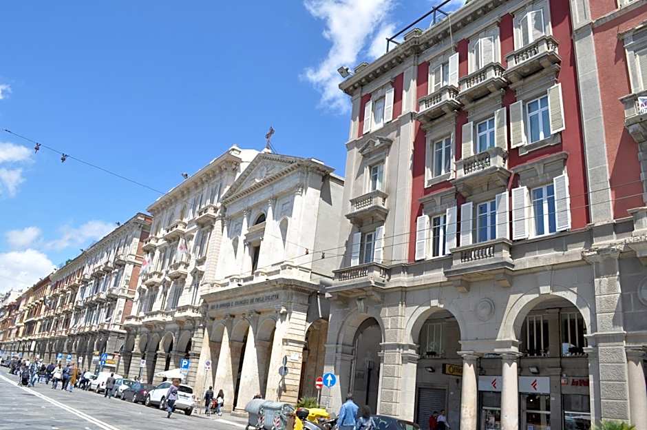 Blanco Rooms