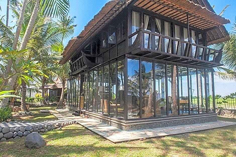 Most Exotic Beachfront Villa Keong