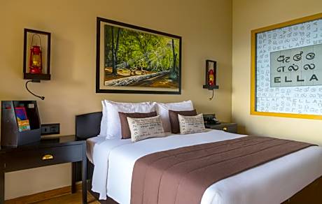 Deluxe Mountain View