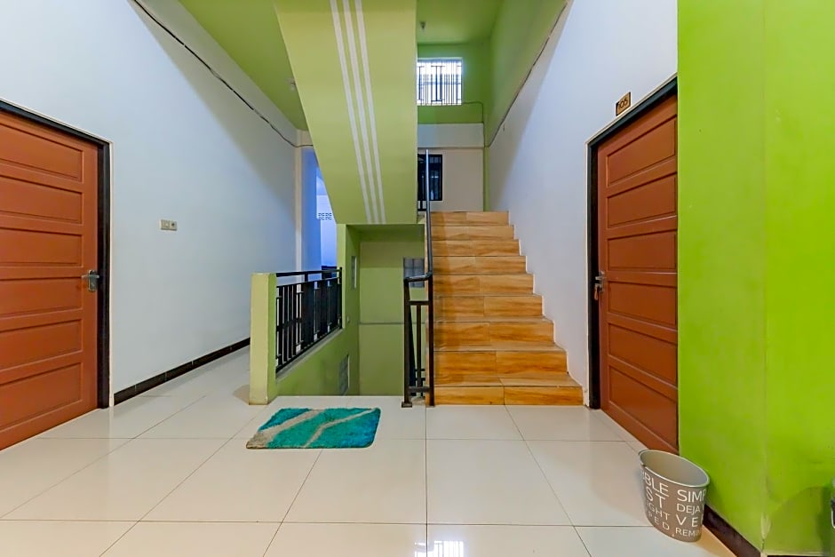 Urbanview Hotel syariah 99 Banjarbaru by RedDoorz