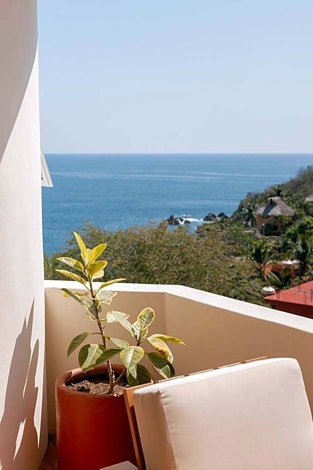 Casa Roni by Xeno - 5 Bedroom Luxury Villa with Ocean View