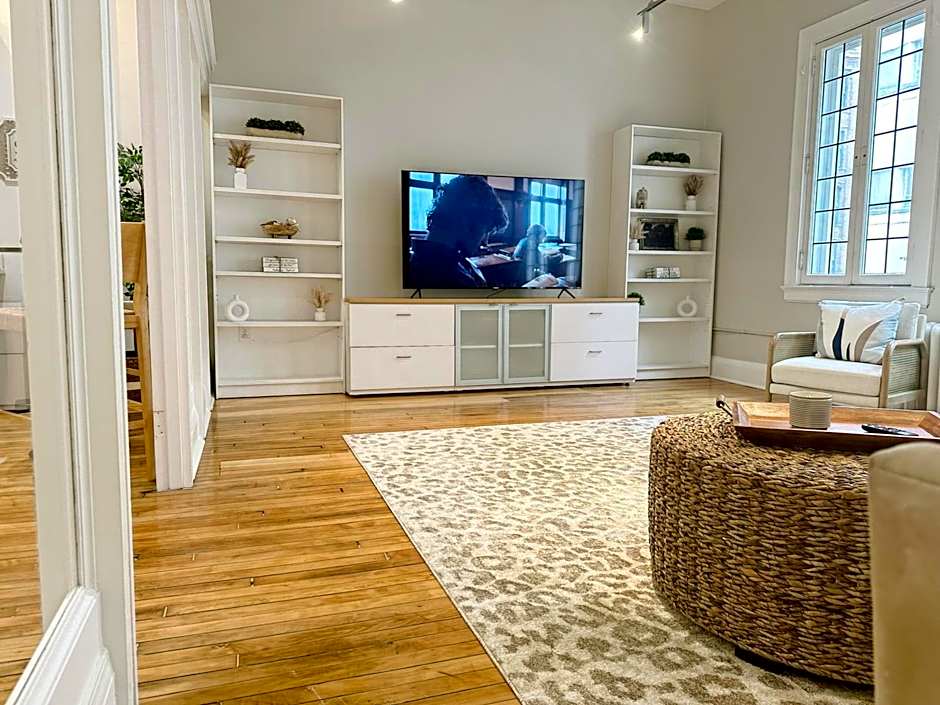 The Historic Lyric Presidential Suite