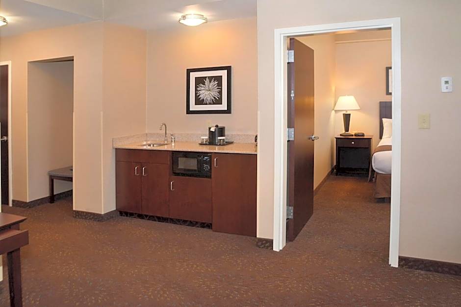 Holiday Inn Canton-Belden Village By IHG