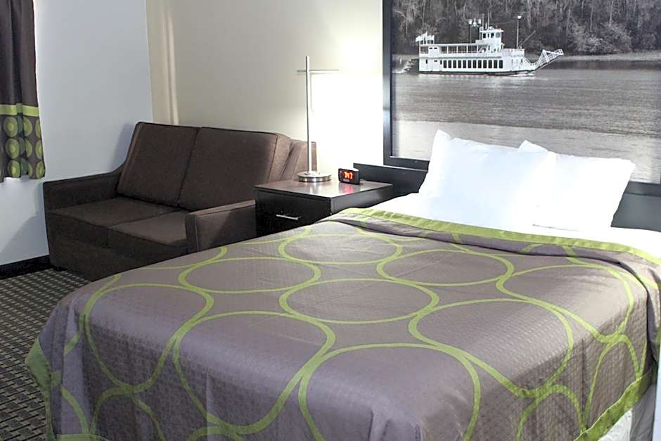 Super 8 by Wyndham Clear Lake