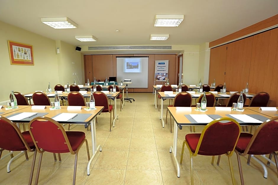 Travelodge Alicante Puerto