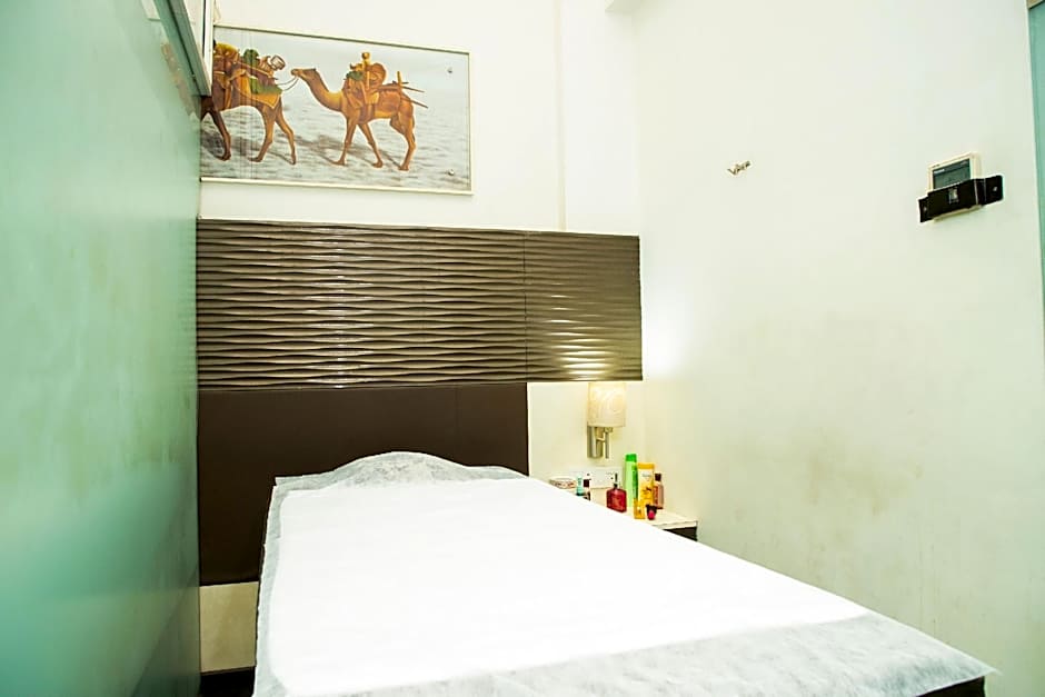 Ambar Sarovar Portico Hotel - Gandhidham