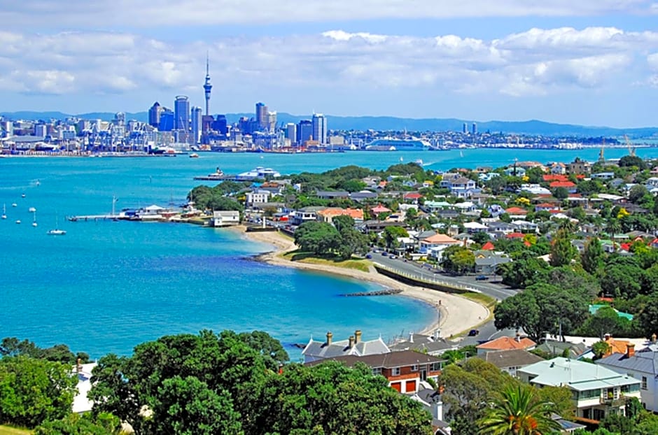 Peace and Plenty Inn