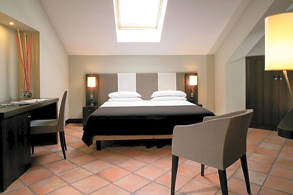 TH Roma - Carpegna Palace