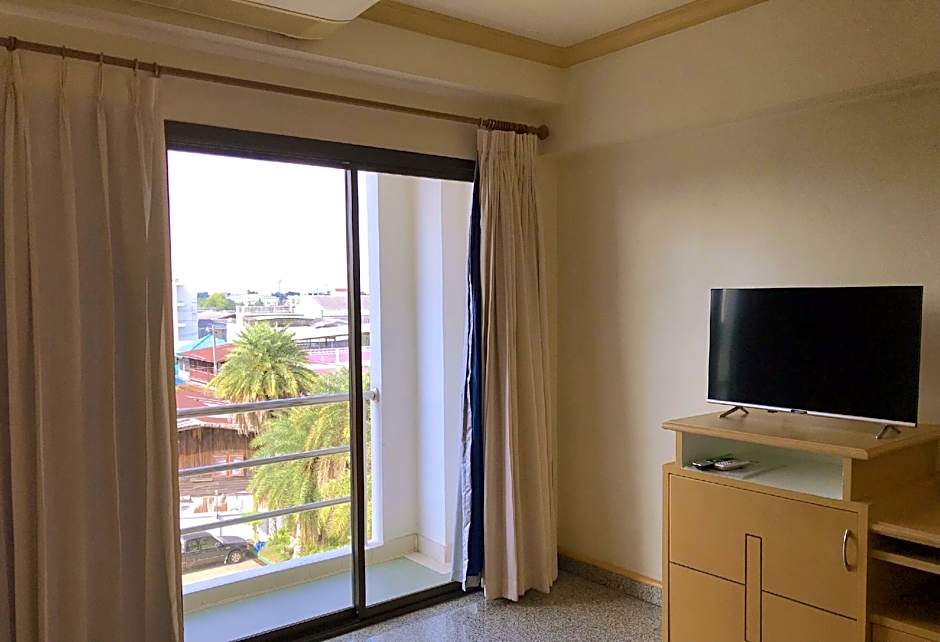 Maneerote Hotel Surin