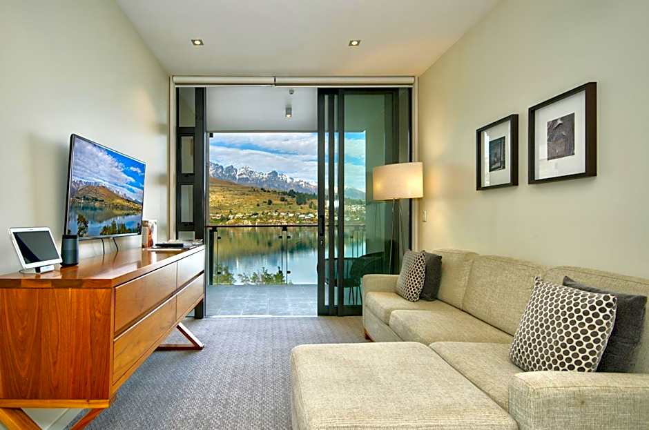 The Rees Hotel & Luxury Apartments