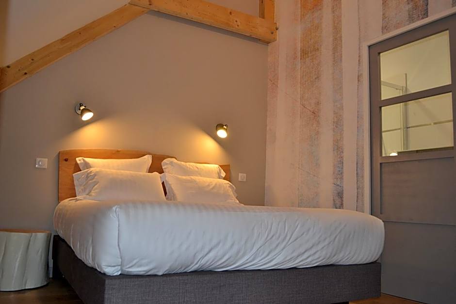 Logis Auberge de Pont Calleck