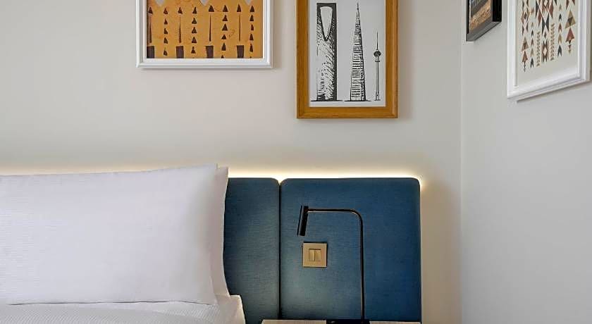 Hampton by Hilton Sharma