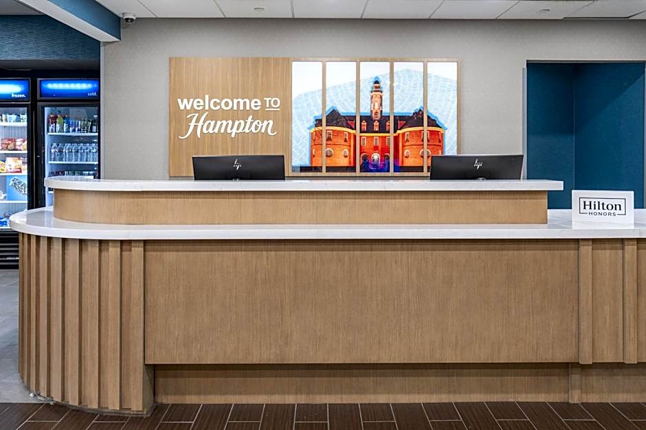Hampton Inn & Suites Williamsburg Historic District