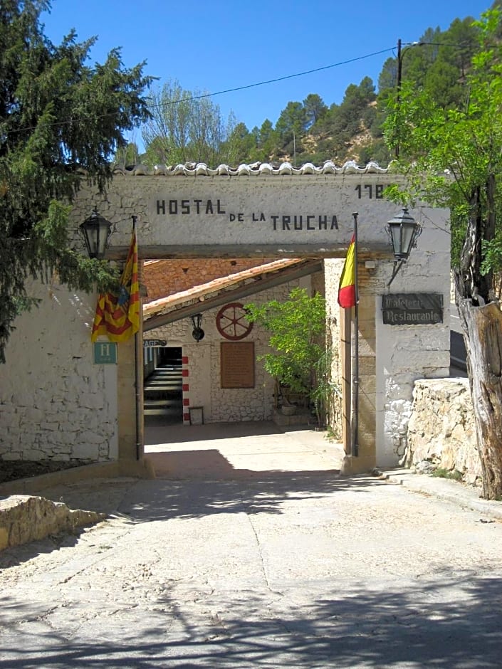 Hotel "Hostal De La Trucha"