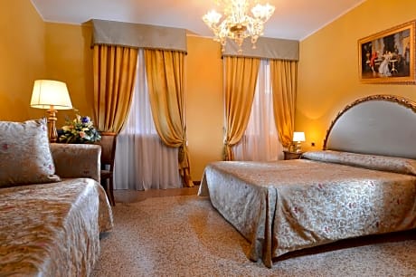 Classic Triple Room
