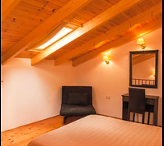 Summer Garden Αpartments & Studios